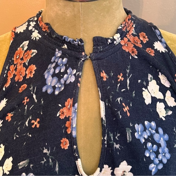 Dalia Cold-shoulder Blouse - Picture 4 of 6